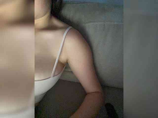 FurElisse webcam