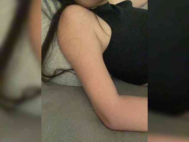 FurElisse webcam