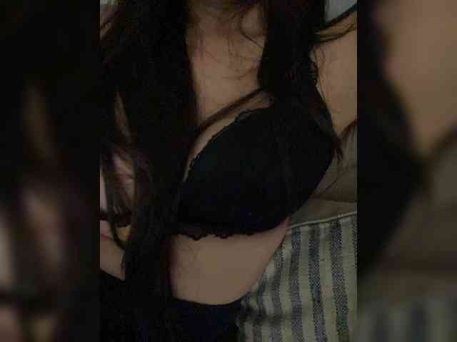 FurElisse webcam