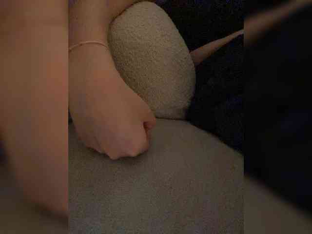FurElisse webcam