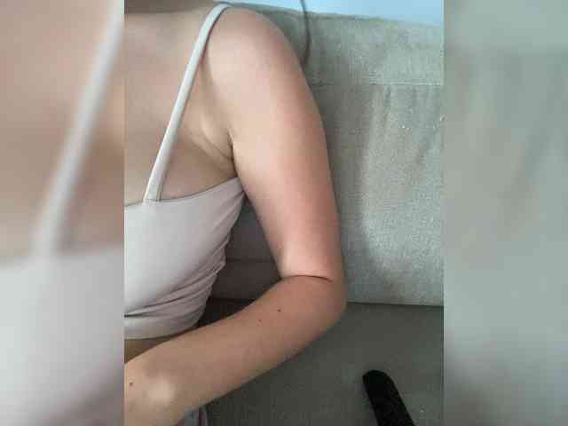 FurElisse webcam