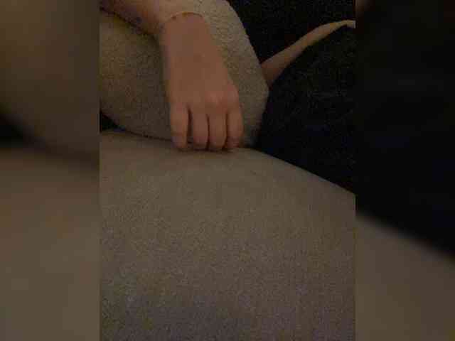 FurElisse webcam