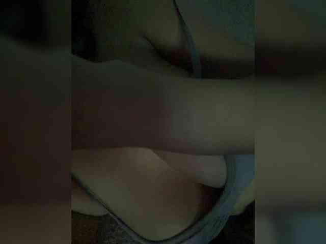 FurElisse webcam