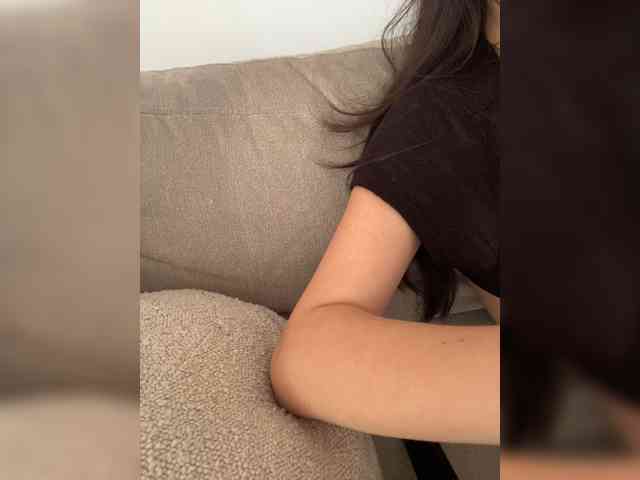 FurElisse webcam