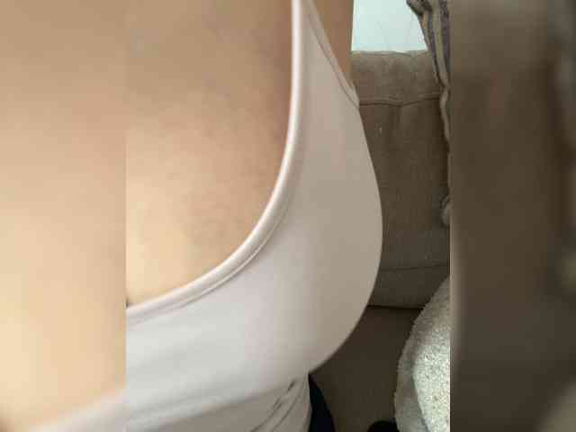 FurElisse webcam