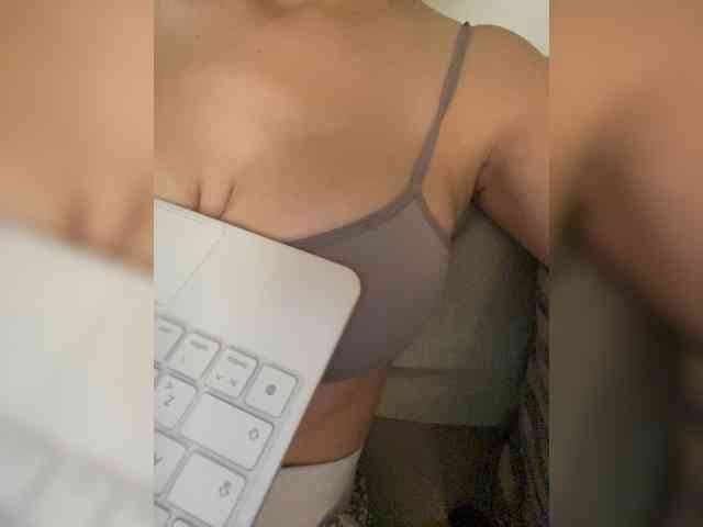 FurElisse webcam