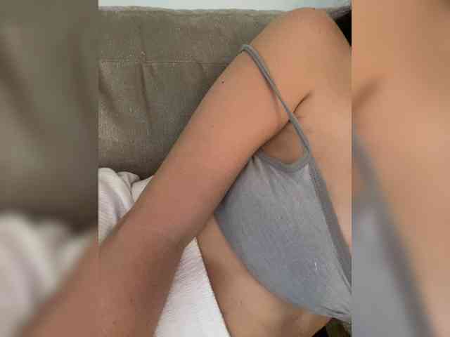 FurElisse webcam