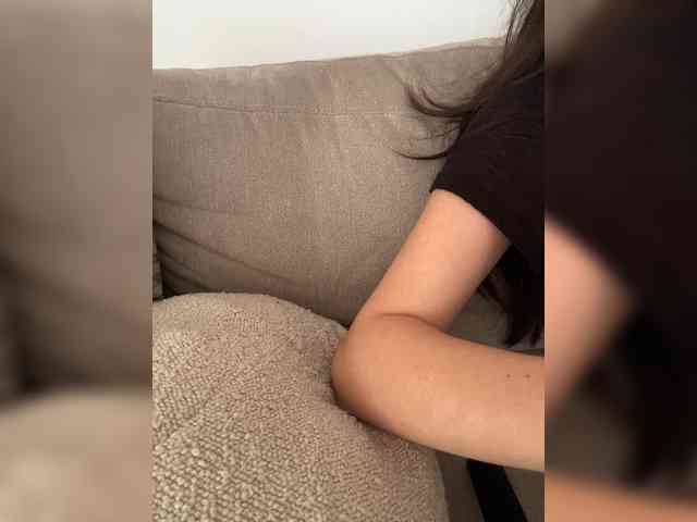 FurElisse webcam
