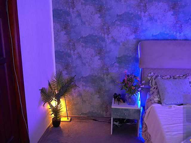 SexyIrinka live webcam show
