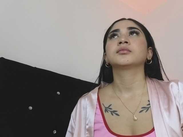 britt-grey live cam on BongaCams