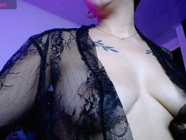 britt-grey live cam on BongaCams