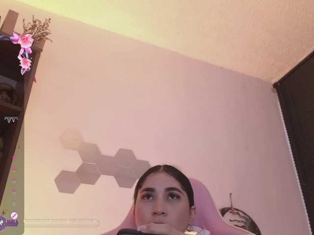 britt-grey cam belle