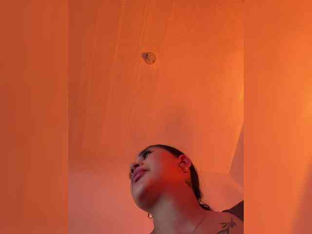 britt-grey webcam