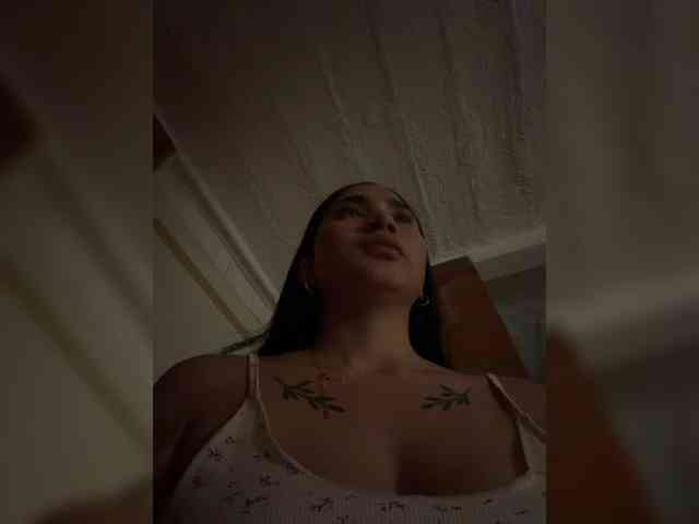 britt-grey webcam