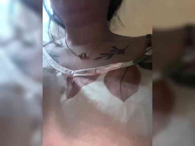 britt-grey webcam
