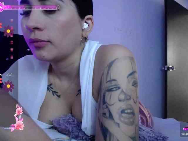 britt-grey webcam