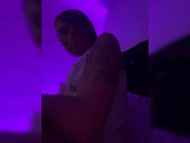 britt-grey webcam