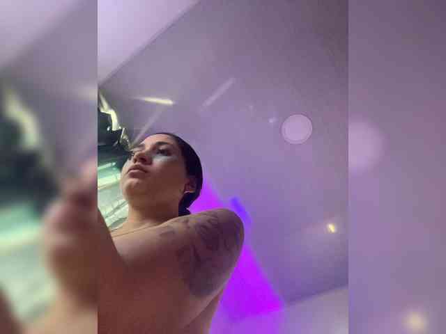 britt-grey webcam