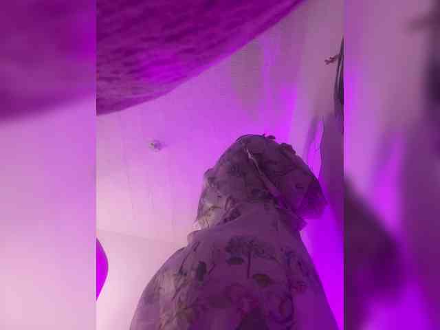 britt-grey webcam