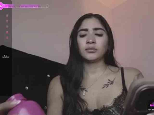 britt-grey webcam