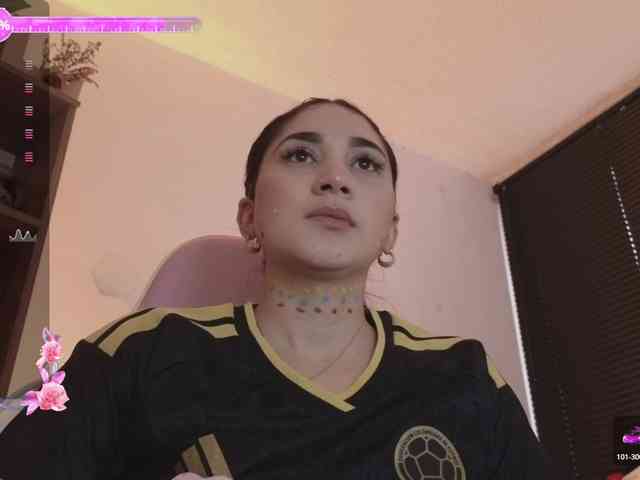 britt-grey webcam