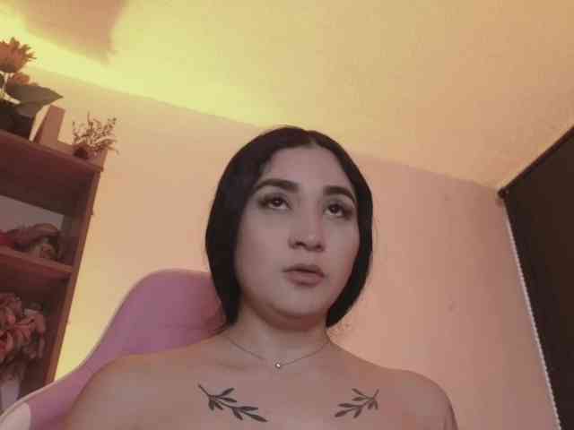 britt-grey webcam