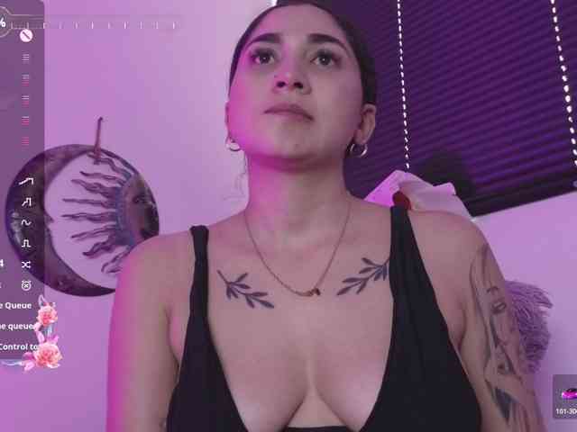 britt-grey webcam