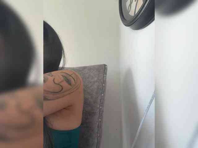 britt-grey webcam
