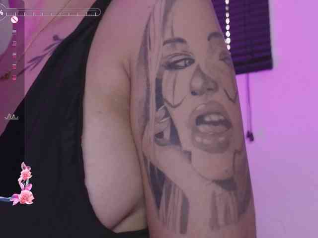 britt-grey webcam