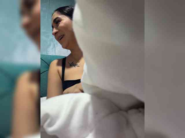 britt-grey webcam