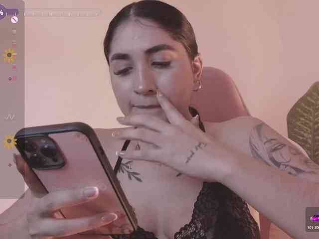 britt-grey webcam