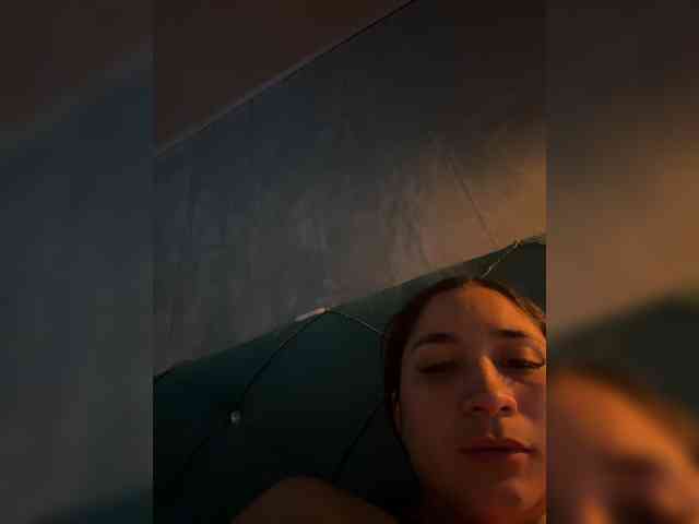 britt-grey webcam