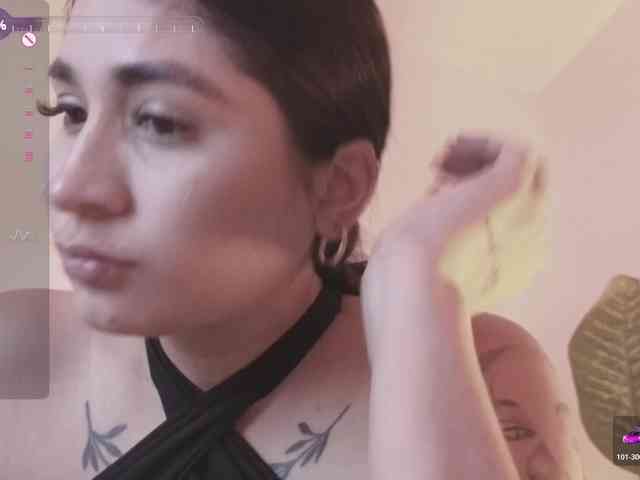 britt-grey webcam