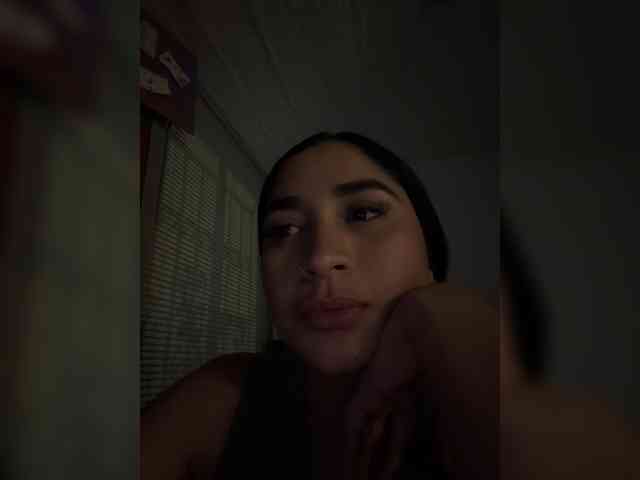 britt-grey webcam