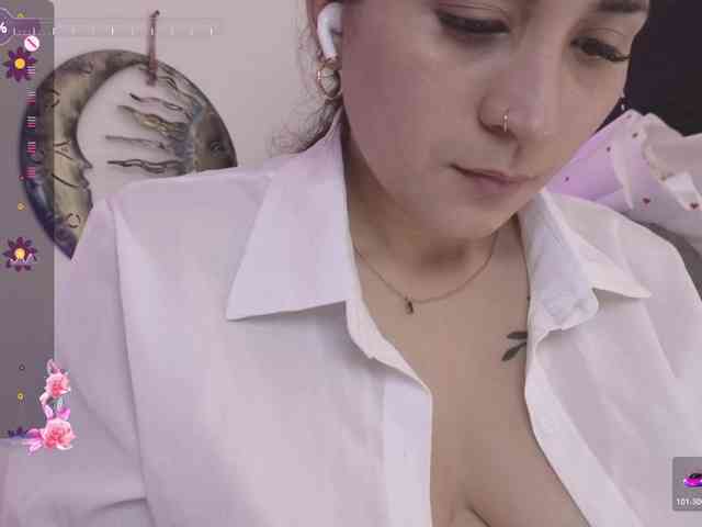 britt-grey webcam