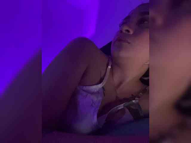 britt-grey webcam