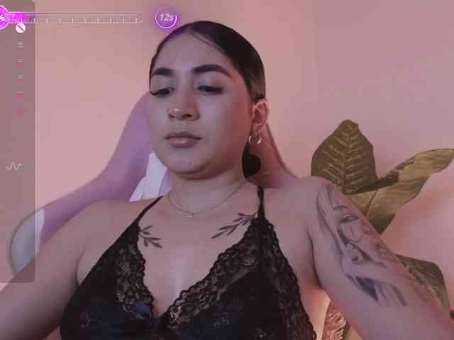 britt-grey webcam