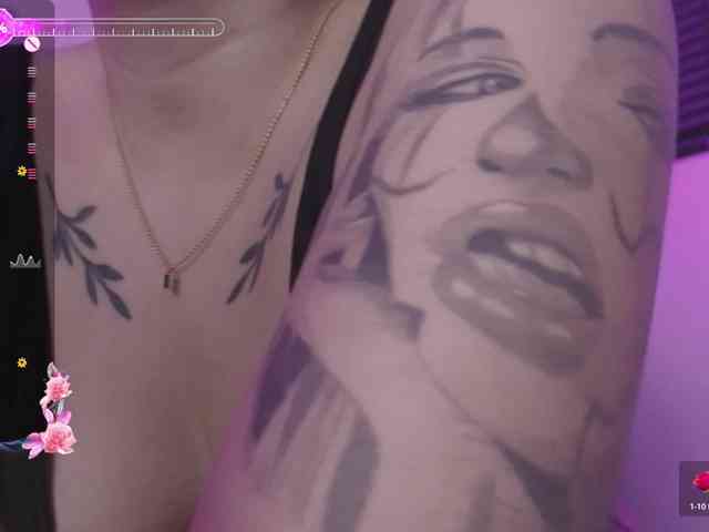britt-grey webcam