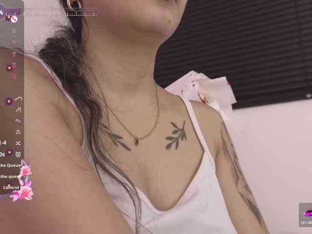 britt-grey webcam