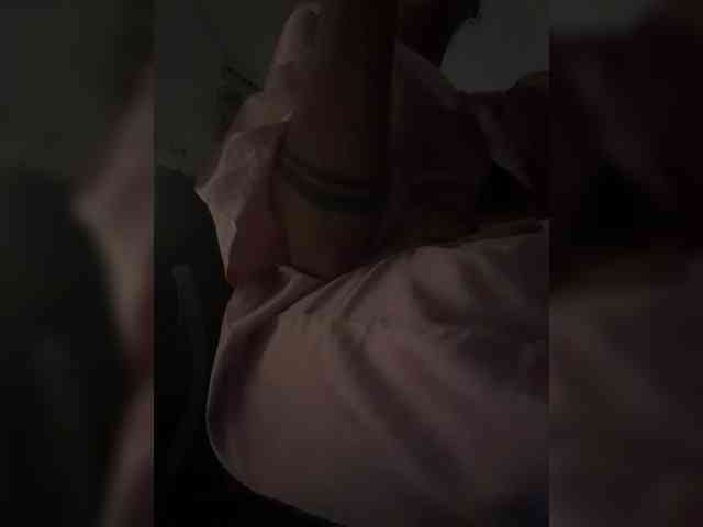britt-grey webcam