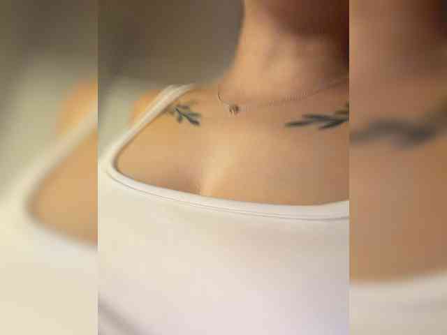 britt-grey Live Webcam on BongaCams