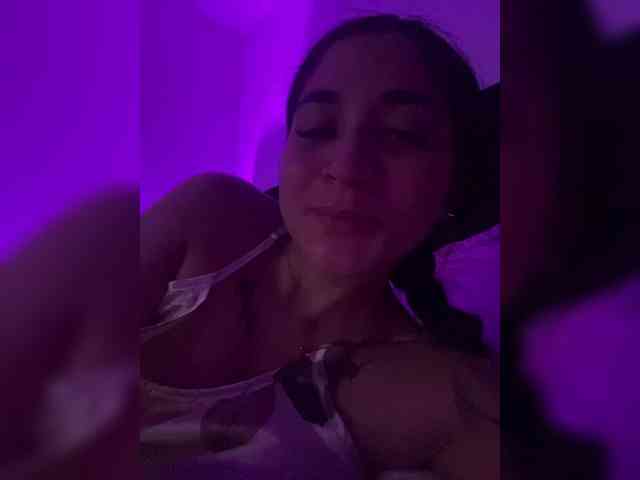 britt-grey webcam