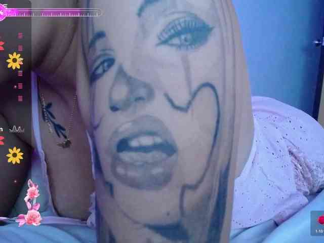 britt-grey webcam