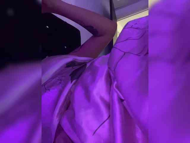 britt-grey webcam