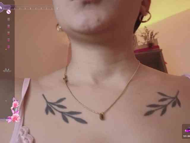 britt-grey webcam