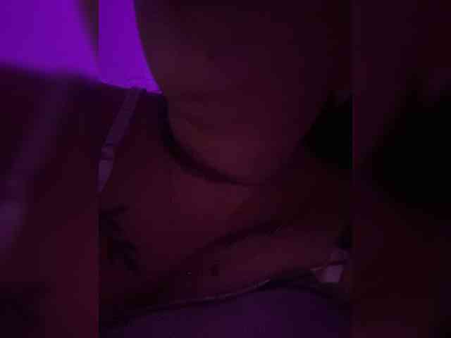 britt-grey webcam
