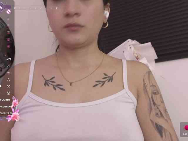 britt-grey webcam
