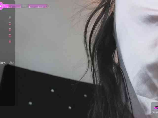 britt-grey webcam