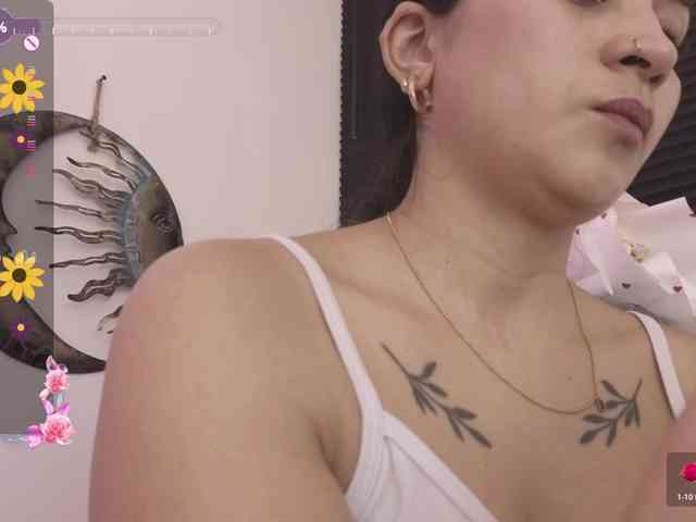 britt-grey webcam
