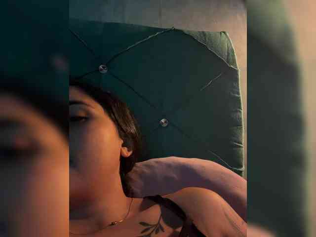 britt-grey webcam